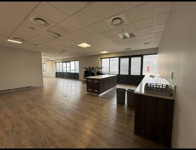 778M² OFFICE TO LET IN SANDTON CENTRAL
